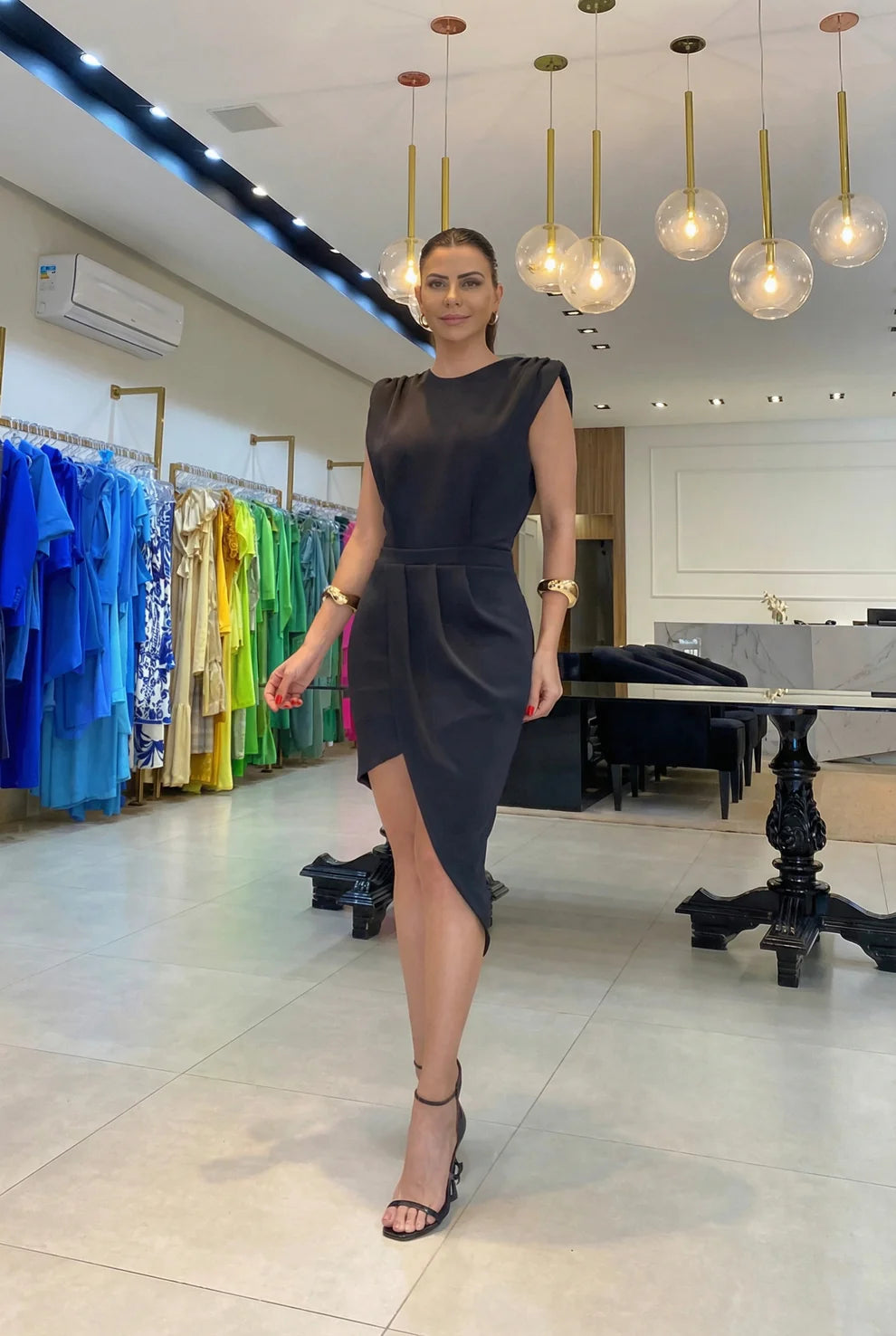 Leire| Vestido moderno.